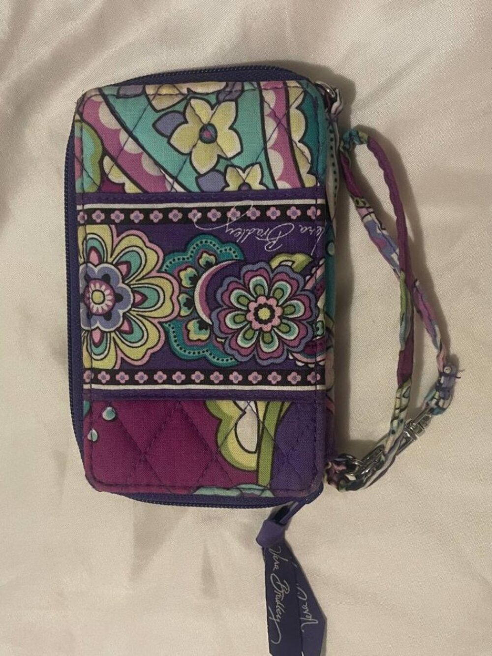 EUC Vera Bradley Boho Chic Floral Paisley Quilted Wristlet Wallet Organizer - Picture 1 of 5